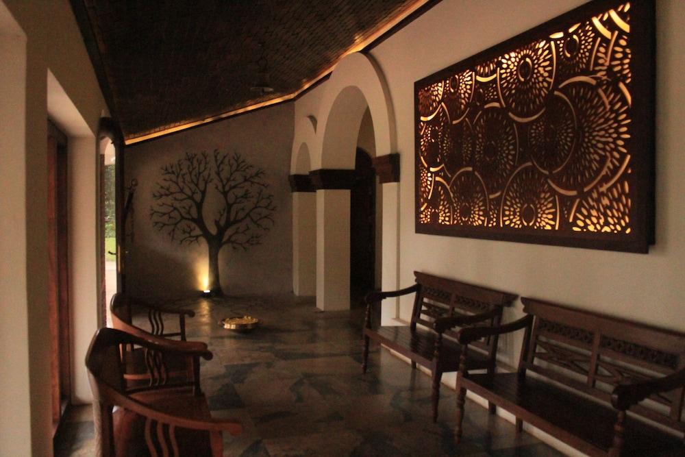 Carmelia Haven Resort Thekkady Exteriör bild