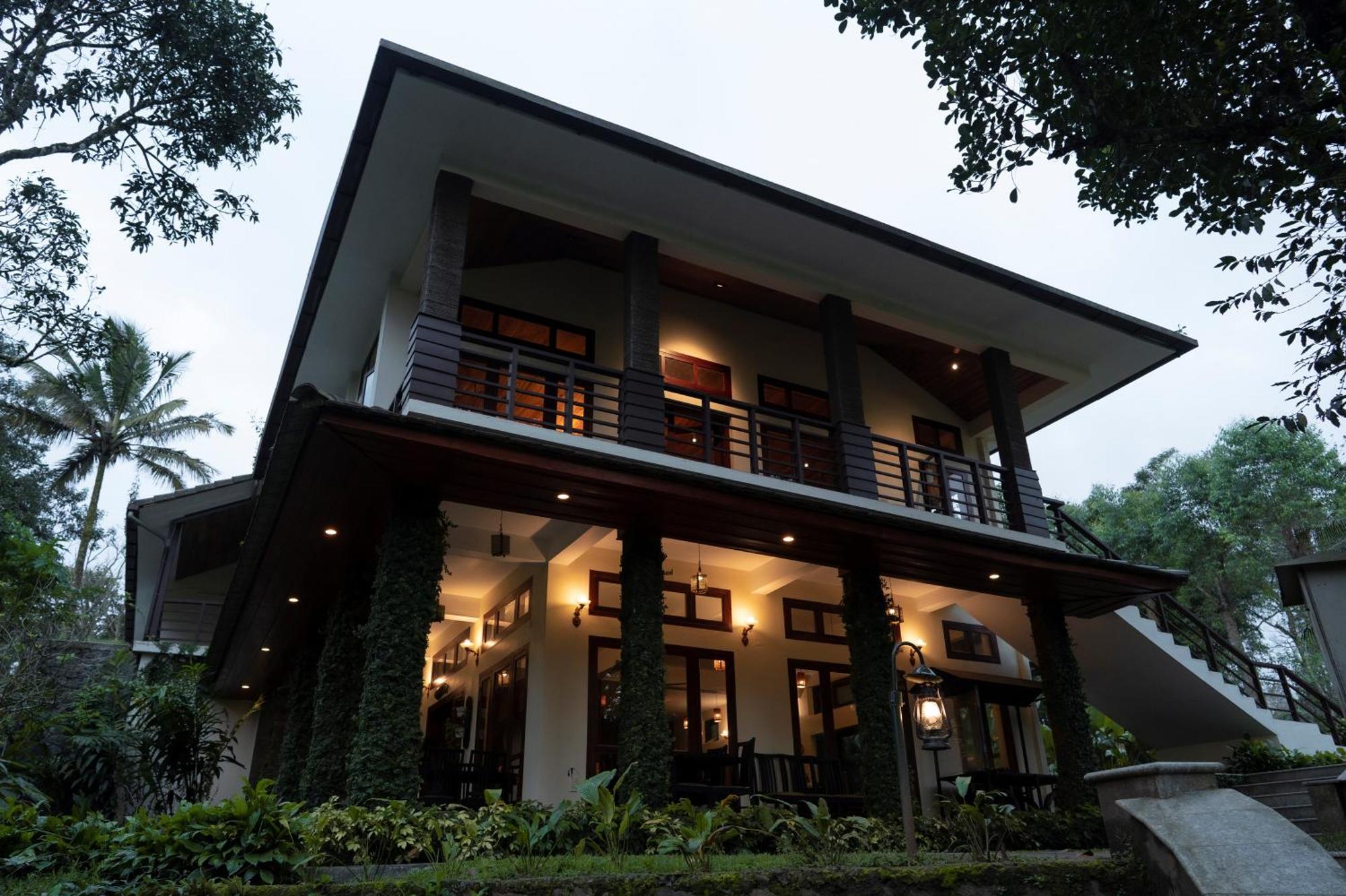 Carmelia Haven Resort Thekkady Exteriör bild