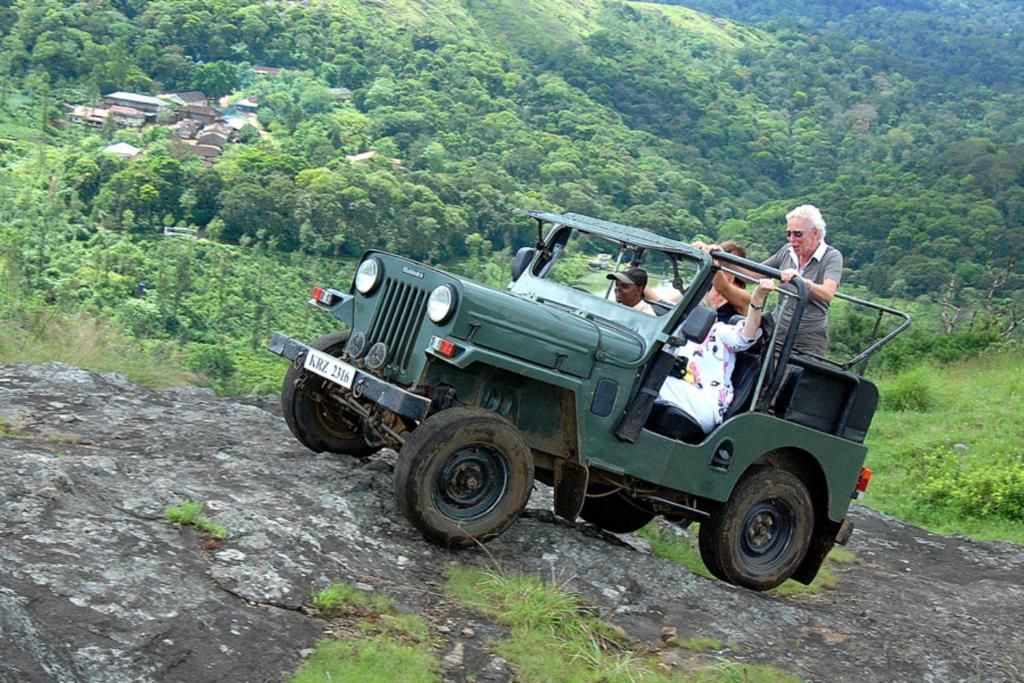 Carmelia Haven Resort Thekkady Exteriör bild