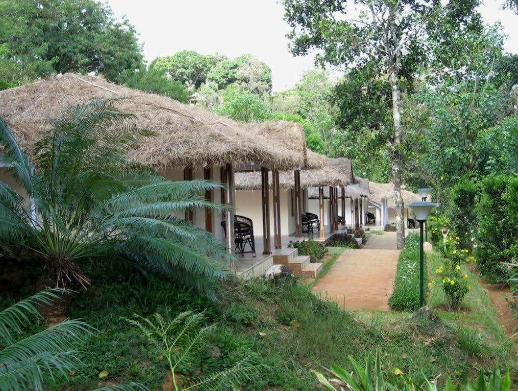 Carmelia Haven Resort Thekkady Exteriör bild