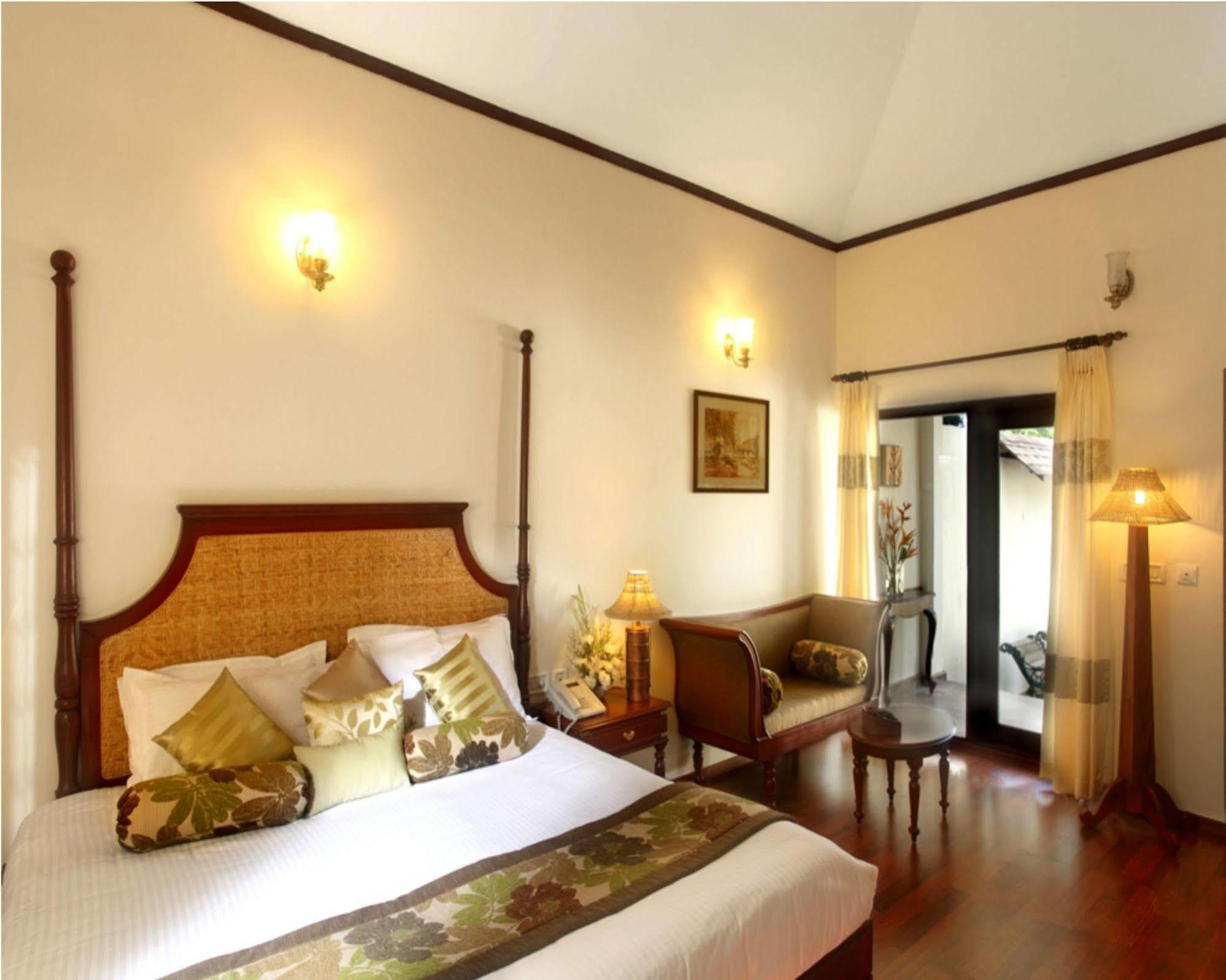 Carmelia Haven Resort Thekkady Exteriör bild